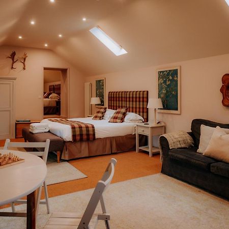 Swinton Bivouac Villa มาสแซม ภายนอก รูปภาพ