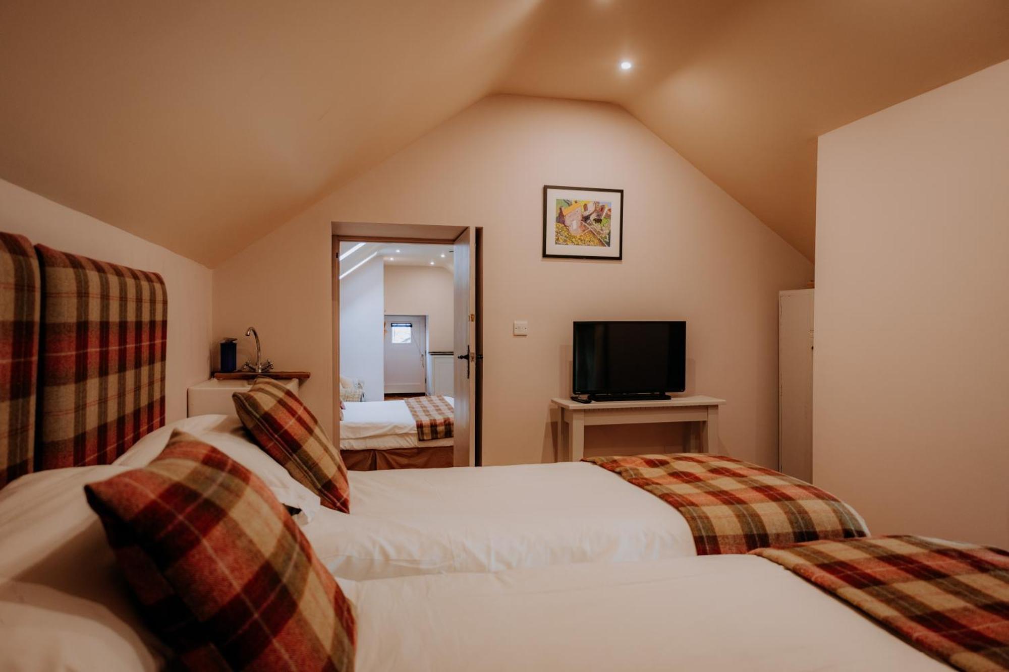 Swinton Bivouac Villa มาสแซม ภายนอก รูปภาพ
